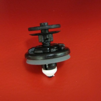 Klipsis ar bultu , universāls, 1gab.