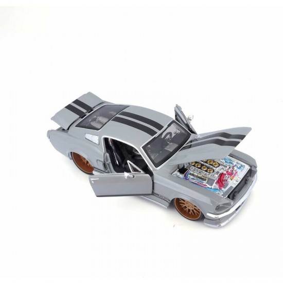 Modelīši - Ford Mustang GT 1967, 1:24, Maisto