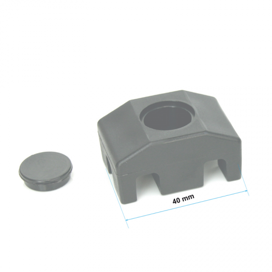 Paneļa stiprinājums 40*30 / Ø6 RAL9005 melns 40*30/Ø6mm