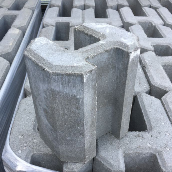 Betona pasēta WIBRO izgatavotas ar sausā betona tehnoloģiju 248*20*6cm;