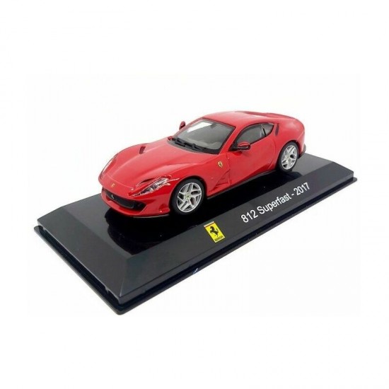 Modelīši - Ferrari 812 Superfast, 2017, 1:43