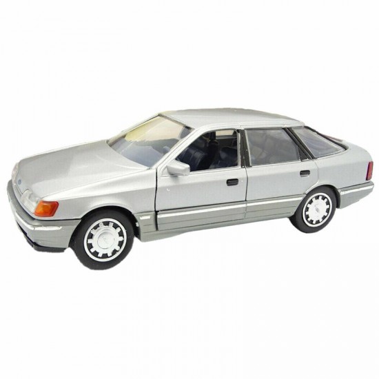 Modelīši - Ford Scorpio hečbeks, sudraba, 1:24