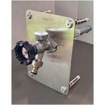 Neaizsalstošs krāns ar pamatplāksni 25cm